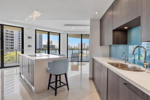 Снять в аренду кондоминиум в Авентура, Флорида 2 спальни, 196.95м2, № 2021658 - фото 16