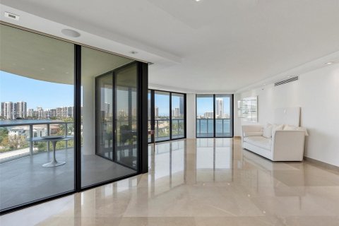 Снять в аренду кондоминиум в Авентура, Флорида 2 спальни, 196.95м2, № 2021658 - фото 10