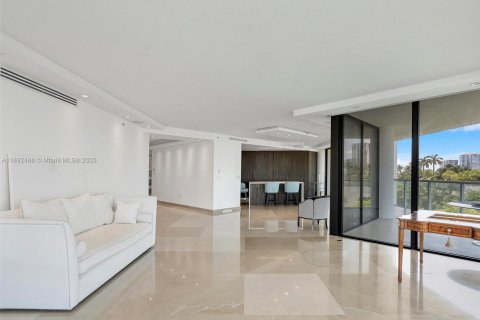 Снять в аренду кондоминиум в Авентура, Флорида 2 спальни, 196.95м2, № 2021658 - фото 8