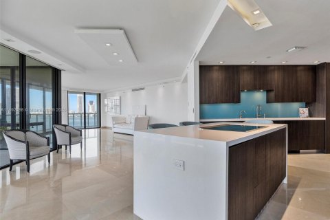 Снять в аренду кондоминиум в Авентура, Флорида 2 спальни, 196.95м2, № 2021658 - фото 14