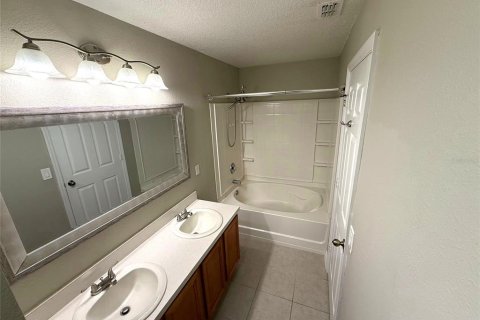 Villa ou maison à louer à Orlando, Floride: 3 chambres, 157.19 m2 № 2424177 - photo 17