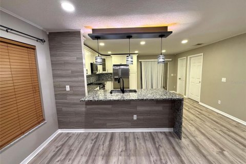Villa ou maison à louer à Orlando, Floride: 3 chambres, 157.19 m2 № 2424177 - photo 6