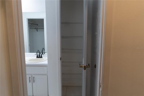 Купить виллу или дом в Нью-Порт-Ричи, Флорида 7 комнат, 89.56м2, № 1634907 - фото 18