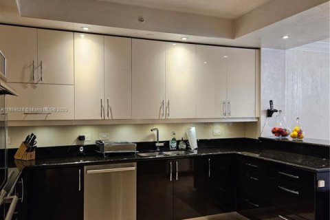 Copropriété à louer à Aventura, Floride: 3 chambres, 304.16 m2 № 1979493 - photo 27