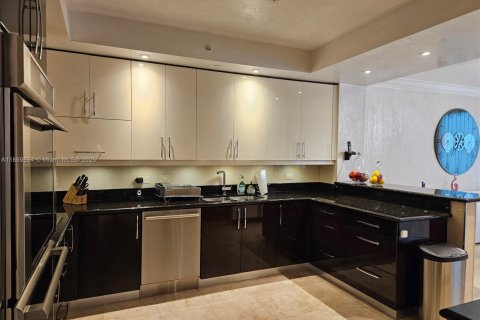 Copropriété à louer à Aventura, Floride: 3 chambres, 304.16 m2 № 1979493 - photo 28