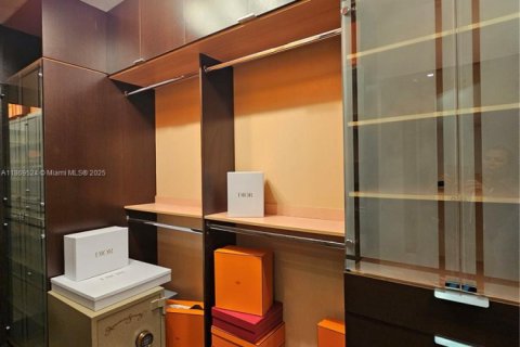Copropriété à louer à Aventura, Floride: 3 chambres, 304.16 m2 № 1979493 - photo 9