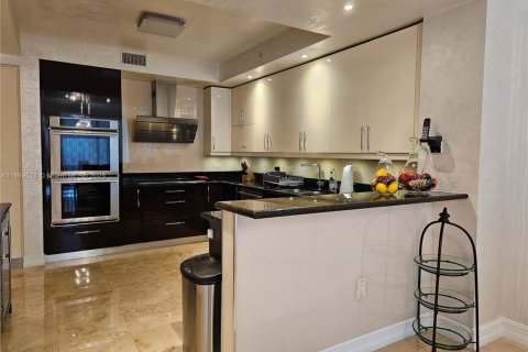 Copropriété à louer à Aventura, Floride: 3 chambres, 304.16 m2 № 1979493 - photo 26