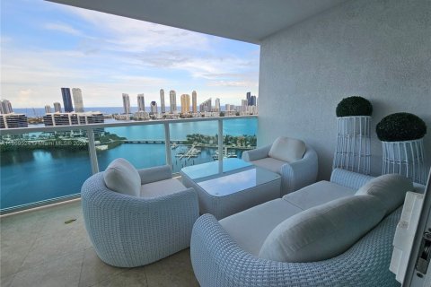 Copropriété à louer à Aventura, Floride: 3 chambres, 304.16 m2 № 1979493 - photo 13