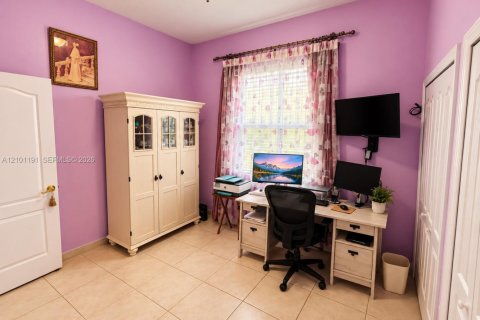 Casa en venta en Miami, Florida, 3 dormitorios, 189.24 m2 № 2401349 - foto 16