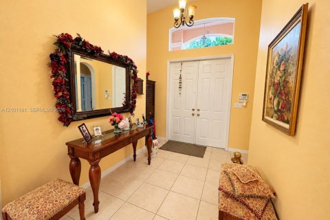 Casa en venta en Miami, Florida, 3 dormitorios, 189.24 m2 № 2401349 - foto 2