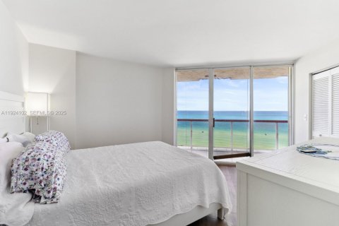 Снять в аренду кондоминиум в Майами-Бич, Флорида 2 спальни, 109.62м2, № 1989344 - фото 10