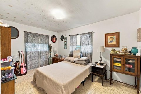 Commercial property in Dunedin, Florida 4 bedrooms, 169.08 sq.m. № 2376609 - photo 20