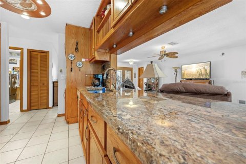 Villa ou maison à vendre à Spring Hill, Floride: 3 chambres, 165.46 m2 № 2386685 - photo 14