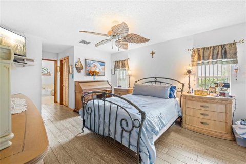Villa ou maison à vendre à Spring Hill, Floride: 3 chambres, 165.46 m2 № 2386685 - photo 19