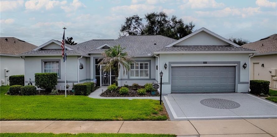 Villa ou maison à Leesburg, Floride 3 chambres, 170.75 m2 № 2342263