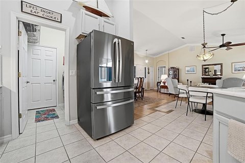 Villa ou maison à vendre à Leesburg, Floride: 3 chambres, 170.75 m2 № 2342263 - photo 9