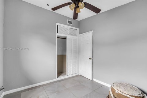 Купить виллу или дом в Форт-Лодердейл, Флорида 5 спален, 76.64м2, № 2064157 - фото 12