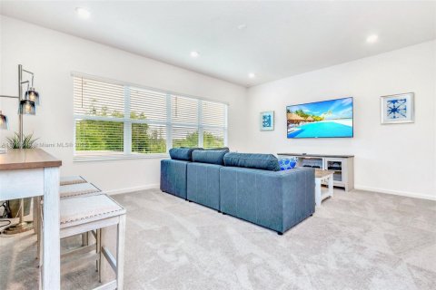 Casa en venta en Kissimmee, Florida, 6 dormitorios № 1937825 - foto 14