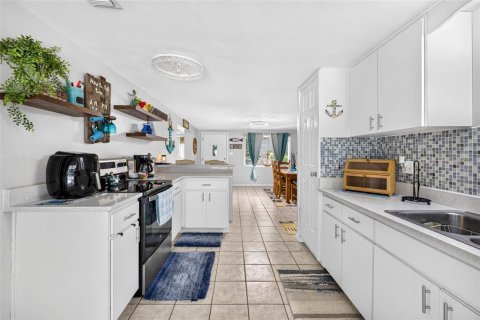 Casa en venta en Homosassa, Florida, 2 dormitorios, 103.68 m2 № 2207397 - foto 13