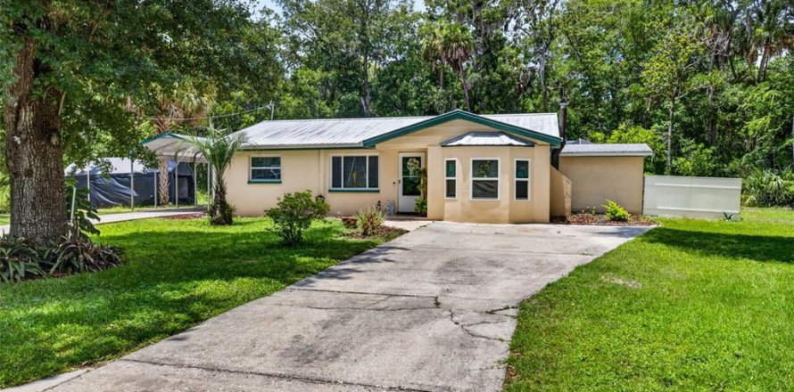 Casa en Homosassa, Florida 2 dormitorios, 103.68 m2 № 2207397