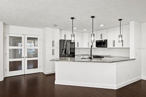 Touwnhouse à vendre à Orlando, Floride: 3 chambres, 223.06 m2 № 2399568 - photo 10