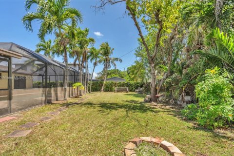 House in Cutler Bay, Florida 3 bedrooms, 101.45 sq.m. № 1660905 - photo 17