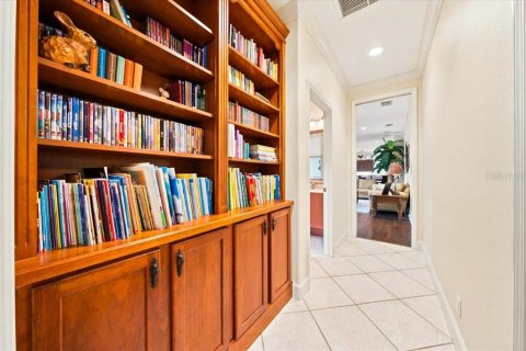Villa ou maison à vendre à Fish Hawk, Floride: 4 chambres, 454.76 m2 № 2409938 - photo 30