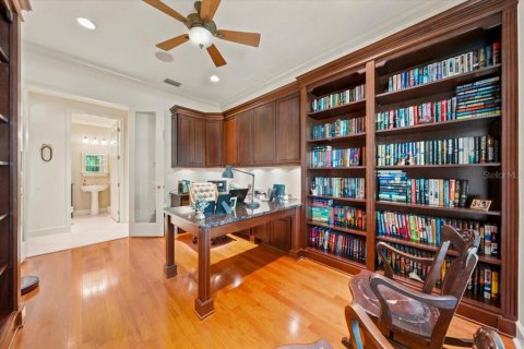 Villa ou maison à vendre à Fish Hawk, Floride: 4 chambres, 454.76 m2 № 2409938 - photo 8