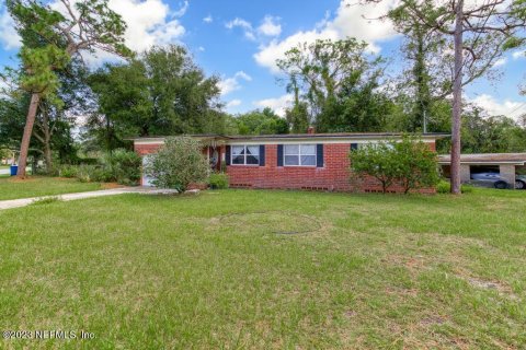 House in Jacksonville, Florida 3 bedrooms, 130.71 sq.m. № 773003 - photo 1