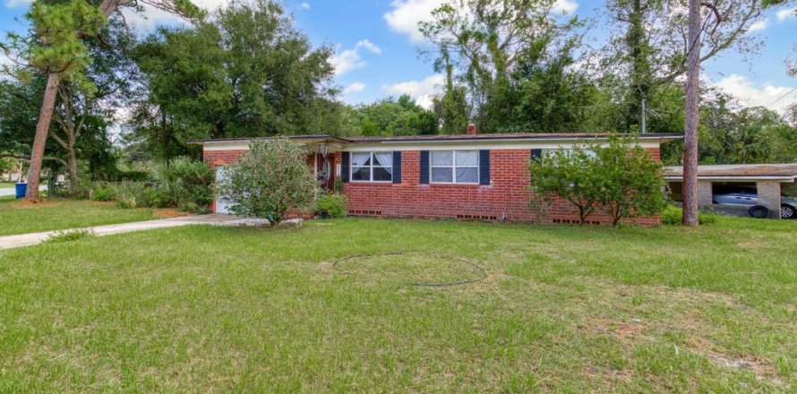 House in Jacksonville, Florida 3 bedrooms, 130.71 sq.m. № 773003