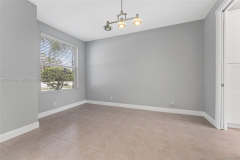 Снять в аренду виллу или дом в Юпитер, Флорида 5 спален, 316.15м2, № 2075187 - фото 7
