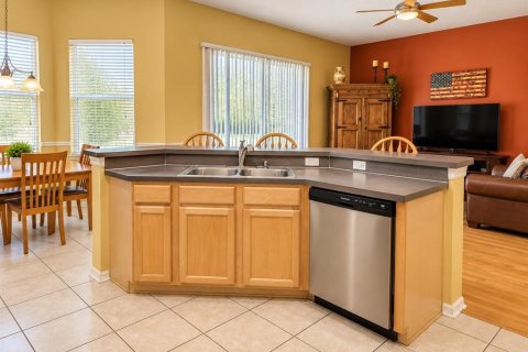 Villa ou maison à louer à Oviedo, Floride: 4 chambres, 207.36 m2 № 2416925 - photo 4