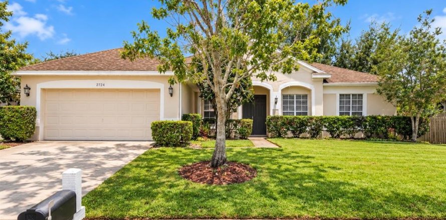 Villa ou maison à Oviedo, Floride 4 chambres, 207.36 m2 № 2416925