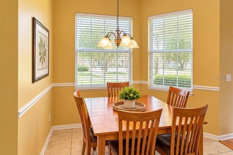 Villa ou maison à louer à Oviedo, Floride: 4 chambres, 207.36 m2 № 2416925 - photo 6