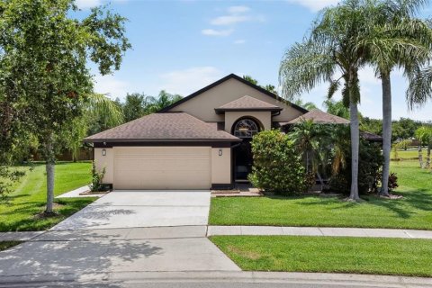 House in Kissimmee, Florida 3 bedrooms, 170.75 sq.m. № 1806845 - photo 30
