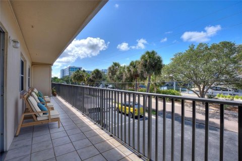 Condo in Saint Petersburg, Florida, 2 bedrooms  № 1819104 - photo 24