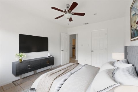 Condo in Saint Petersburg, Florida, 2 bedrooms  № 1819104 - photo 18