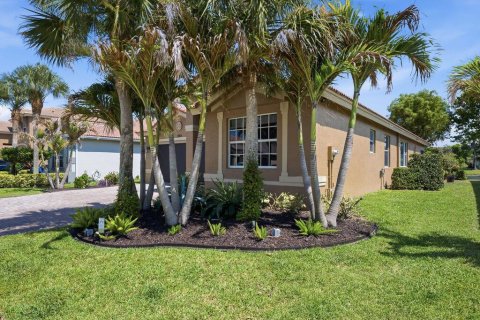 Casa en venta en Port St. Lucie, Florida, 3 dormitorios, 202.71 m2 № 2087497 - foto 4