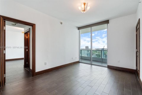 Copropriété à vendre à Miami, Floride: 2 chambres, 146.32 m2 № 2069932 - photo 19