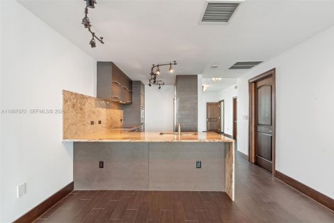 Copropriété à vendre à Miami, Floride: 2 chambres, 146.32 m2 № 2069932 - photo 14