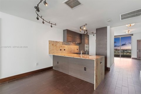 Copropriété à vendre à Miami, Floride: 2 chambres, 146.32 m2 № 2069932 - photo 10