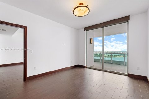 Copropriété à vendre à Miami, Floride: 2 chambres, 146.32 m2 № 2069932 - photo 18