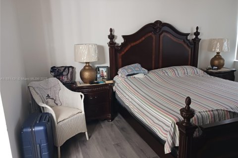 Condo in Pembroke Pines, Florida, 2 bedrooms  № 1925100 - photo 18