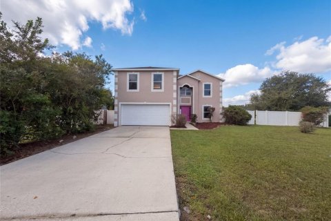 House in Poinciana, Florida 4 bedrooms, 259.85 sq.m. № 2391439 - photo 22