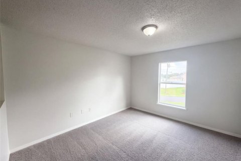 House in Poinciana, Florida 4 bedrooms, 259.85 sq.m. № 2391439 - photo 15
