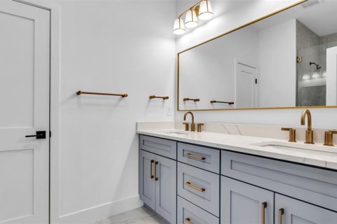 Adosado en alquiler en Tampa, Florida, 4 dormitorios, 224.08 m2 № 1910831 - foto 5