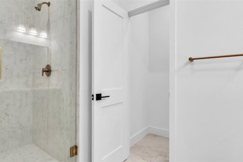 Adosado en alquiler en Tampa, Florida, 4 dormitorios, 224.08 m2 № 1910831 - foto 7