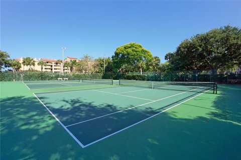 Condo in Sarasota, Florida, 2 bedrooms  № 1561369 - photo 13