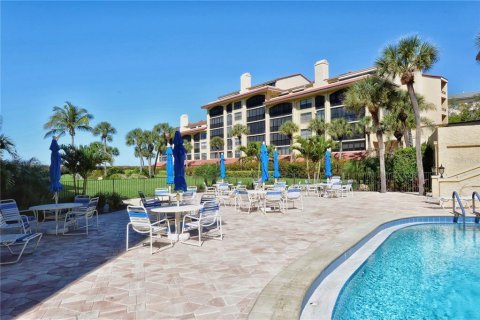 Condo in Sarasota, Florida, 2 bedrooms  № 1561369 - photo 8