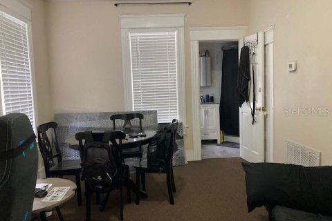 Immobilier commercial à louer à Tampa, Floride: 157.93 m2 № 2099008 - photo 9